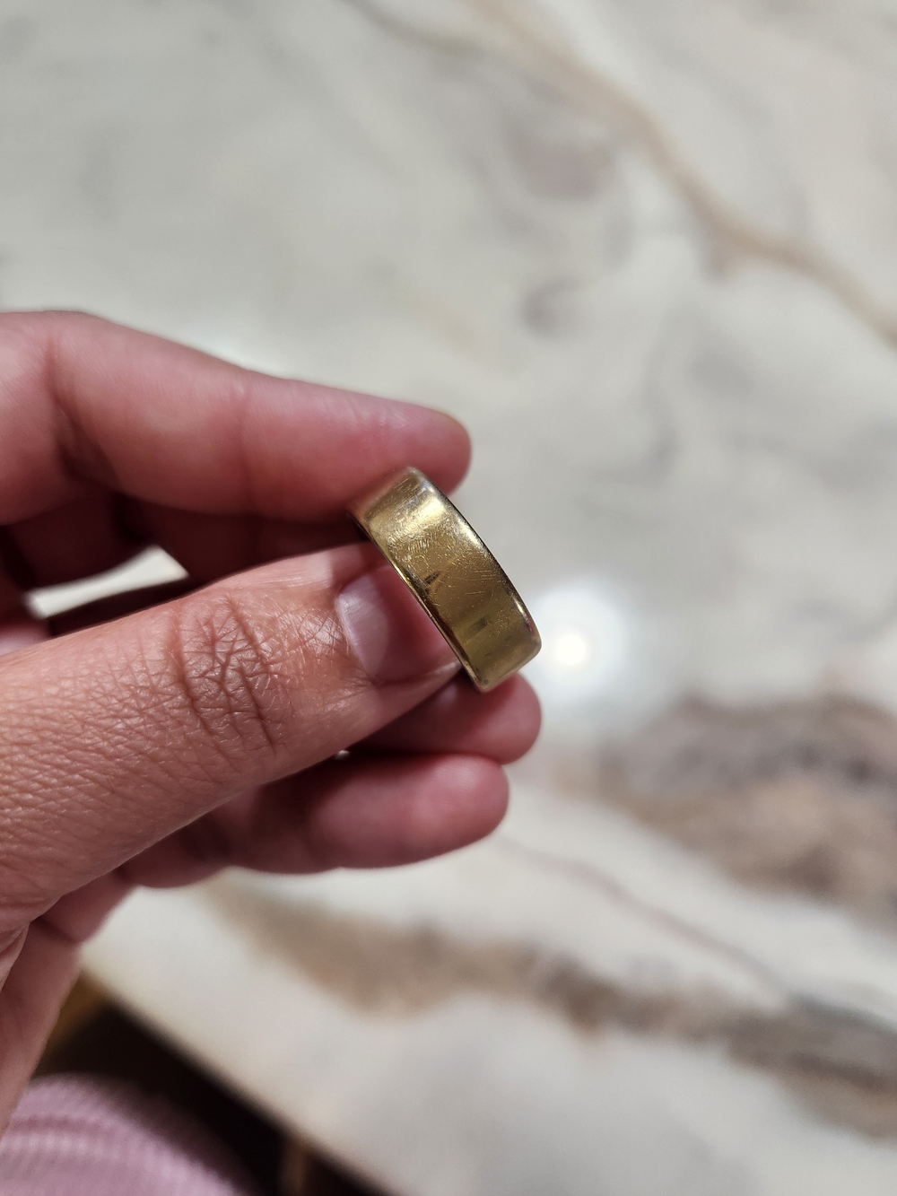 Oura Gold Band Ring 4 - Classic Shine